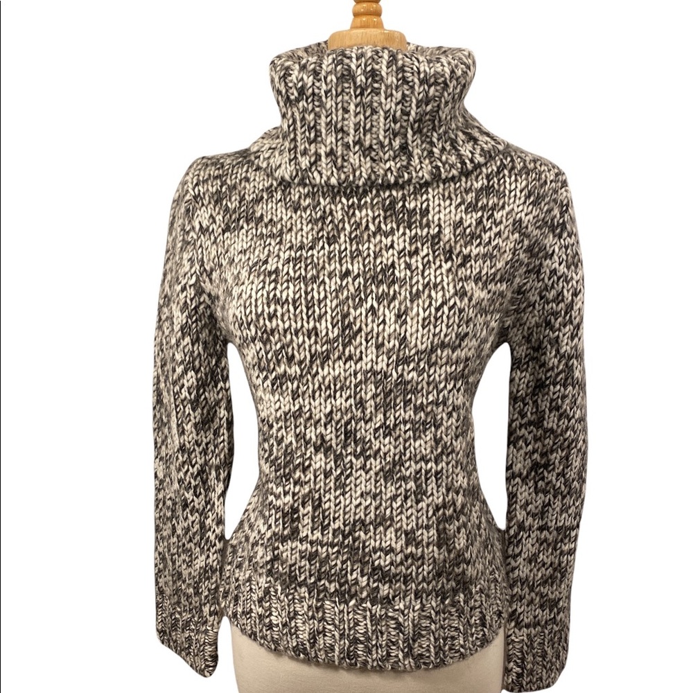 Abercrombie & Fitch Gray Cowl neck sweater Size Large